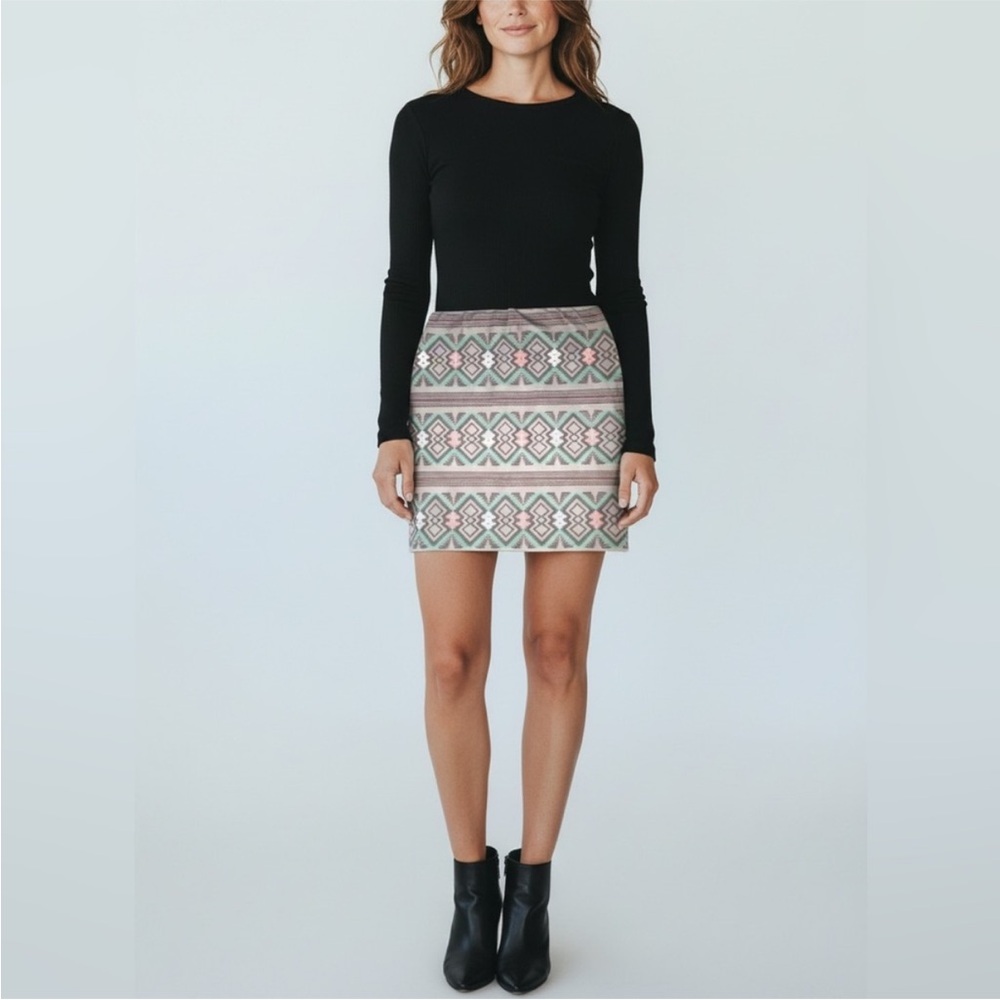 NEW•L•SOUL SUNRISE BOHO CHIC MINI SKIRT IN AZTEC PASTELS